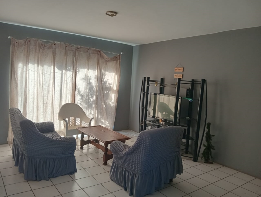 12 Bedroom Property for Sale in Humansdorp Eastern Cape